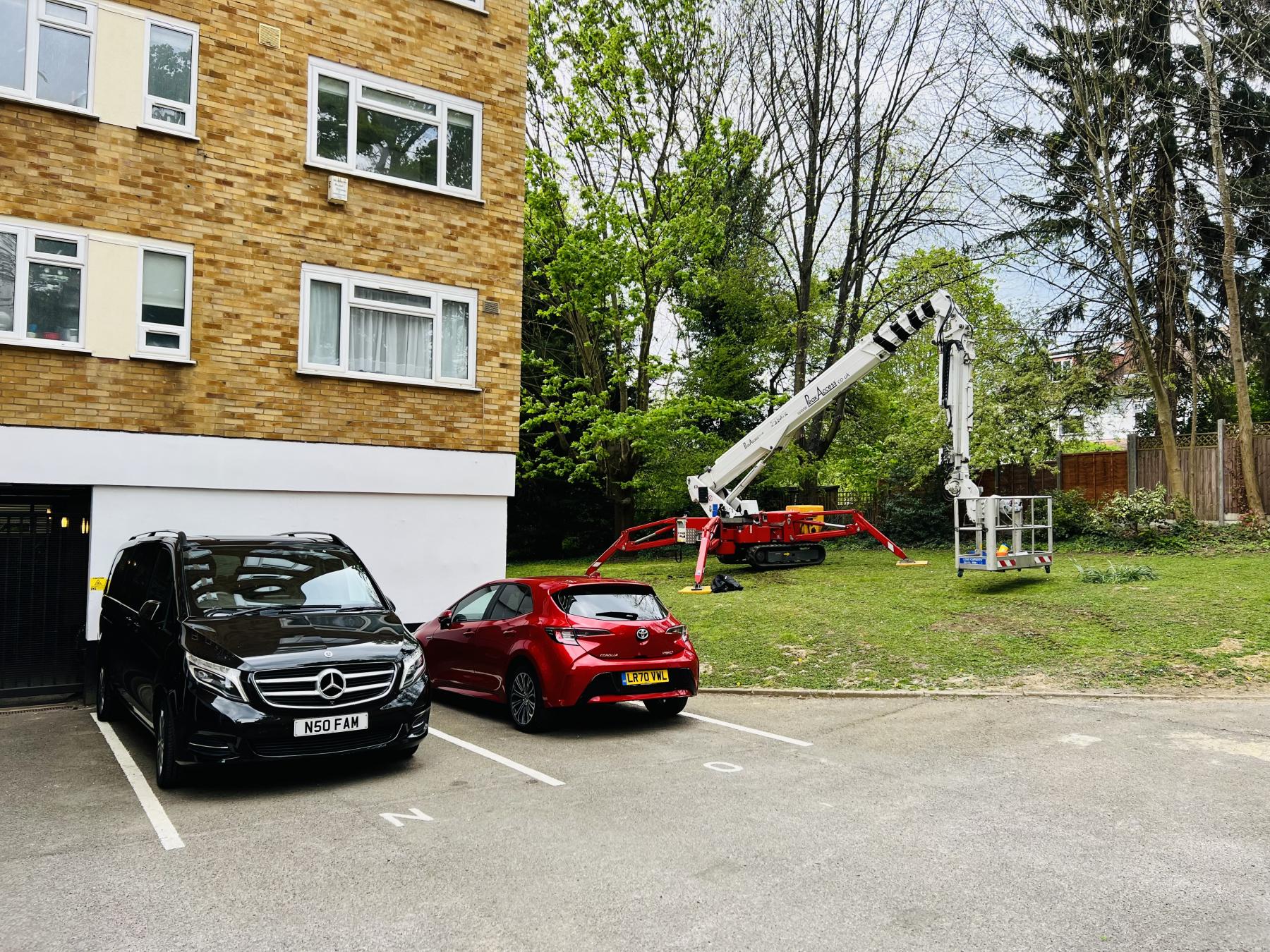 Spider Cherry Picker Finchley