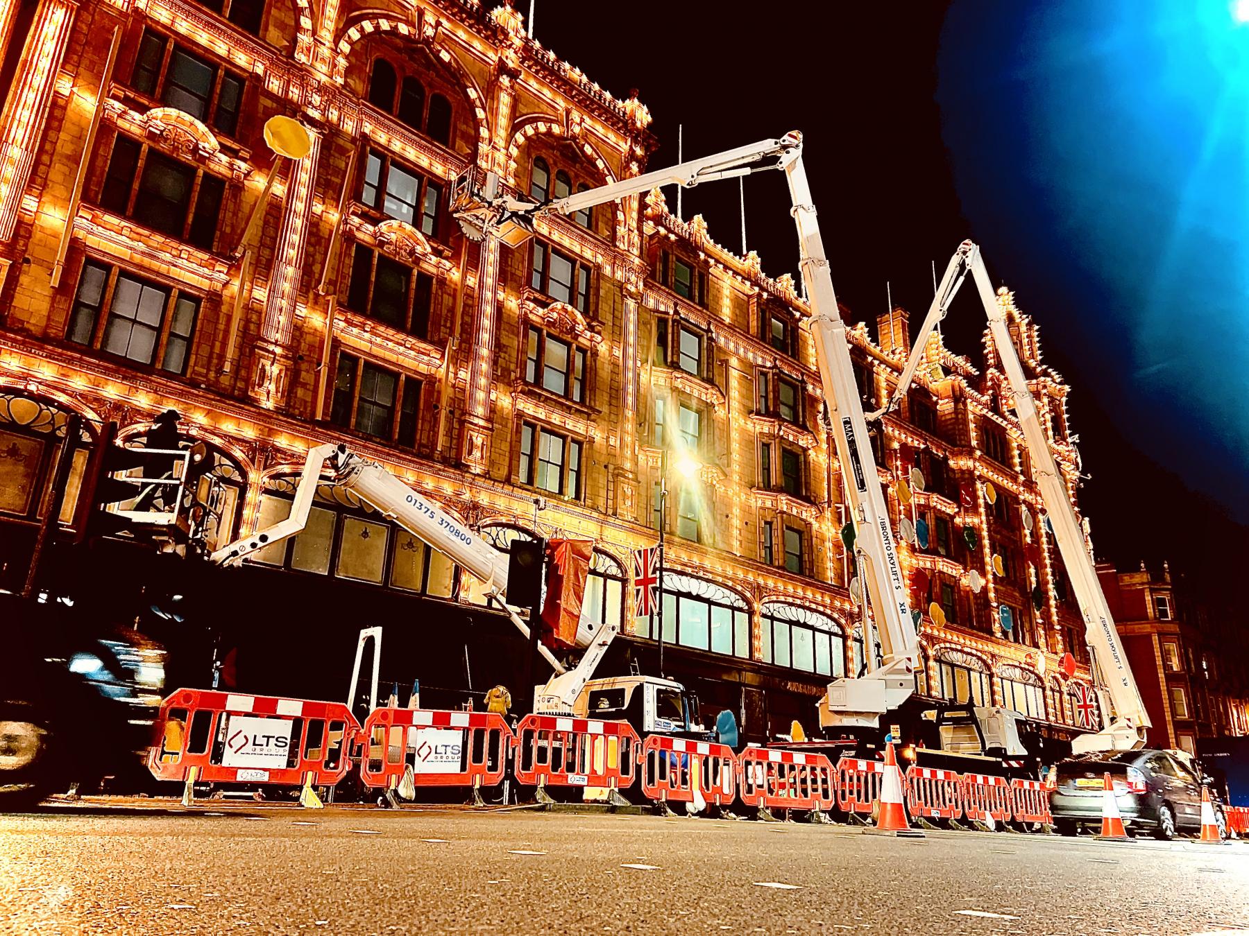 Cherry Pickers Yayoi Kusama - Louis Vuitton