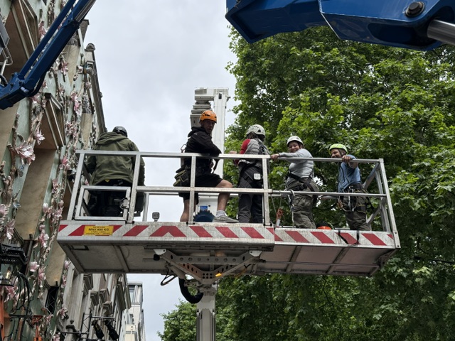 Annabel's Summer Party Facade Installation Multiple cherry pickers, traffic management and licensing support for another iconic Mayfair transformation