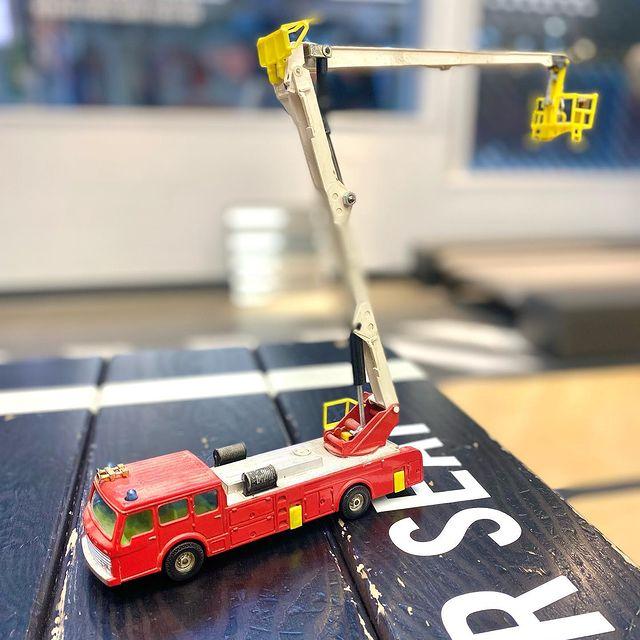 Toy  - Gallery -  easy platforms